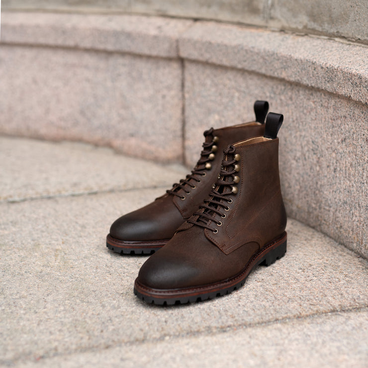 Montagna Boot in Brown Waxed Roughout Suede