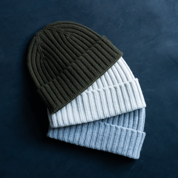 Cairn Cashmere Hat in Military